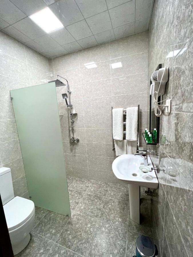 Cinema Boutique Hotel Ganja Bagian luar foto