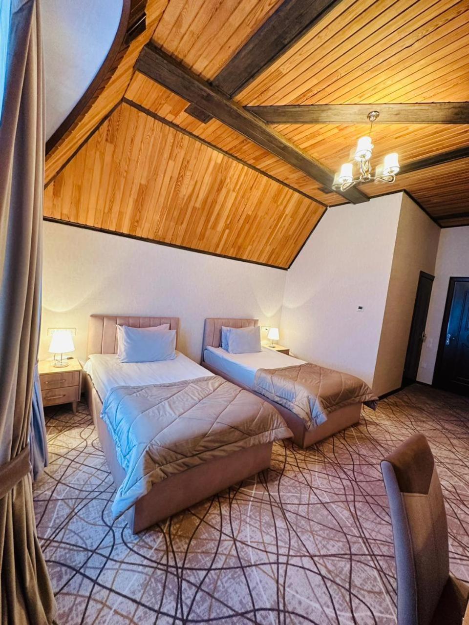Cinema Boutique Hotel Ganja Bagian luar foto