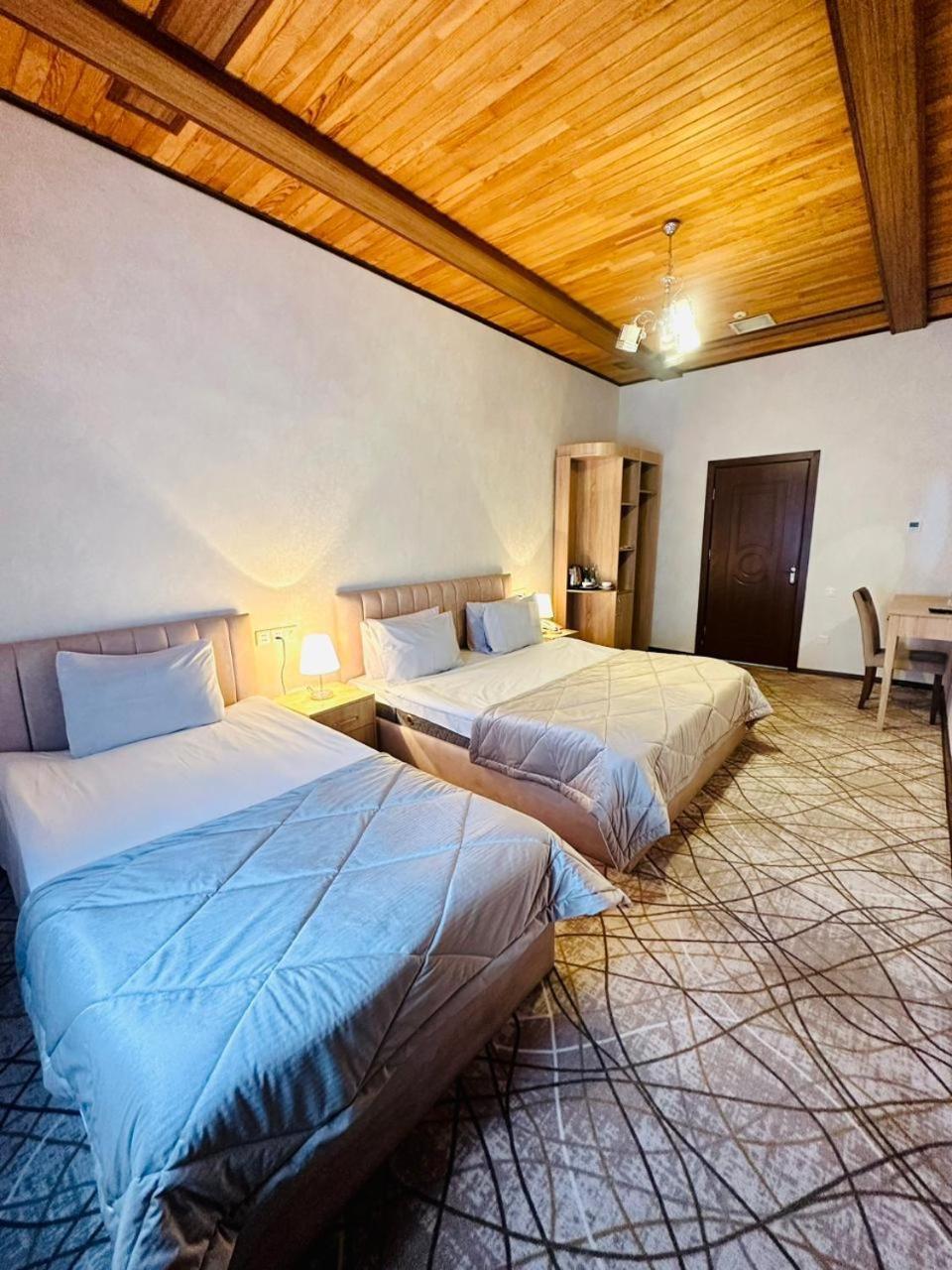 Cinema Boutique Hotel Ganja Bagian luar foto