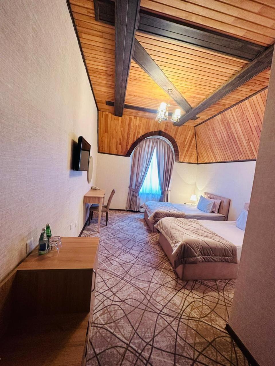 Cinema Boutique Hotel Ganja Bagian luar foto